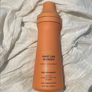 NEW- White Barn / Bath & Body Works. Pineapple Mango